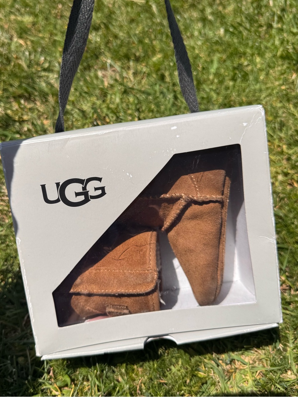 UGG
